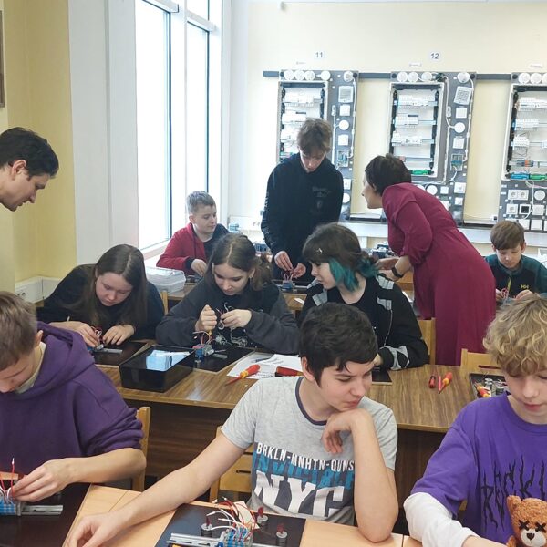 Nodarbība Bulduros - Programmas Palīgs skolām mācību laboratorijā